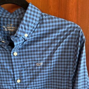 Vineyard Vines Blue Button down - youth large